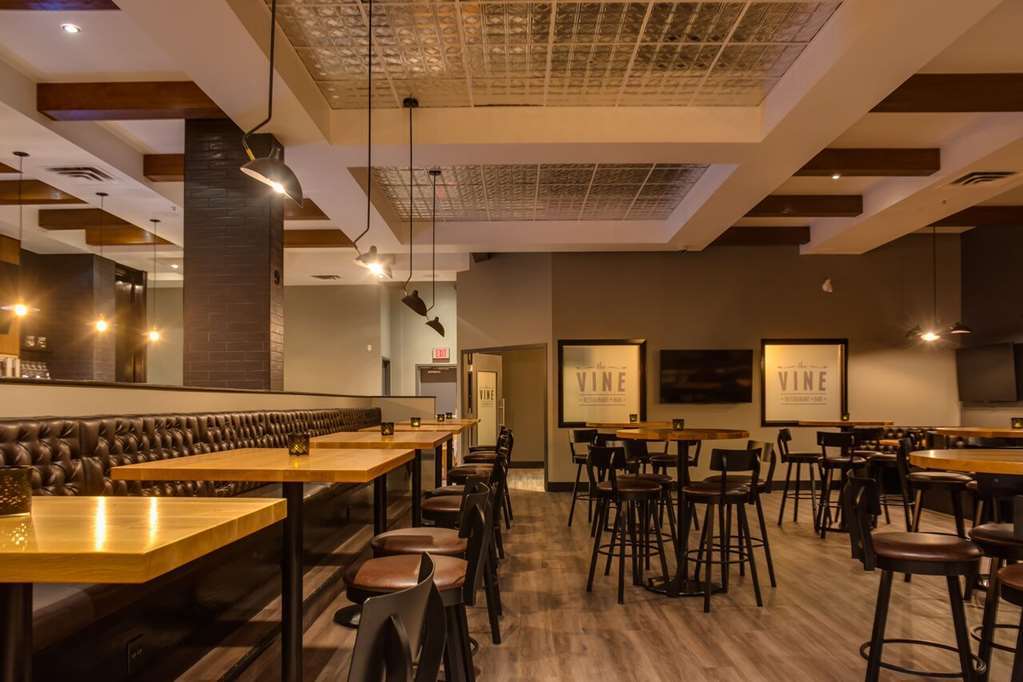 Peavine Inn & Suites High Prairie Restaurant bilde